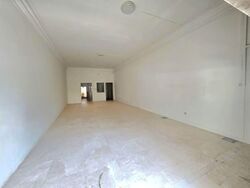 Foch Road (D8), Retail #563731451